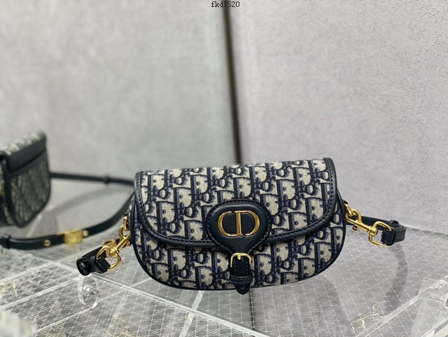 Dior專櫃2022新款老花小牛皮女包 迪奧Bobby系列最新腋下包 fkd1520
