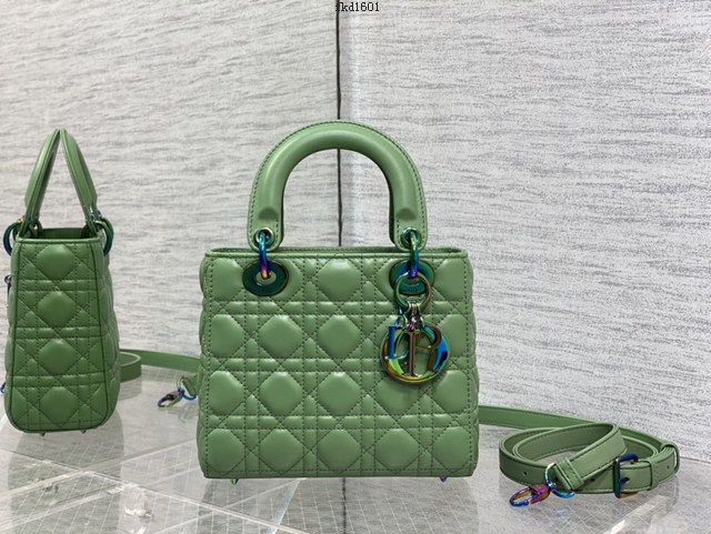 Dior專櫃2022新顏色Lady女包 迪奧四格亮綠色Lady最新幻彩五金Lady戴妃包 fkd1601
