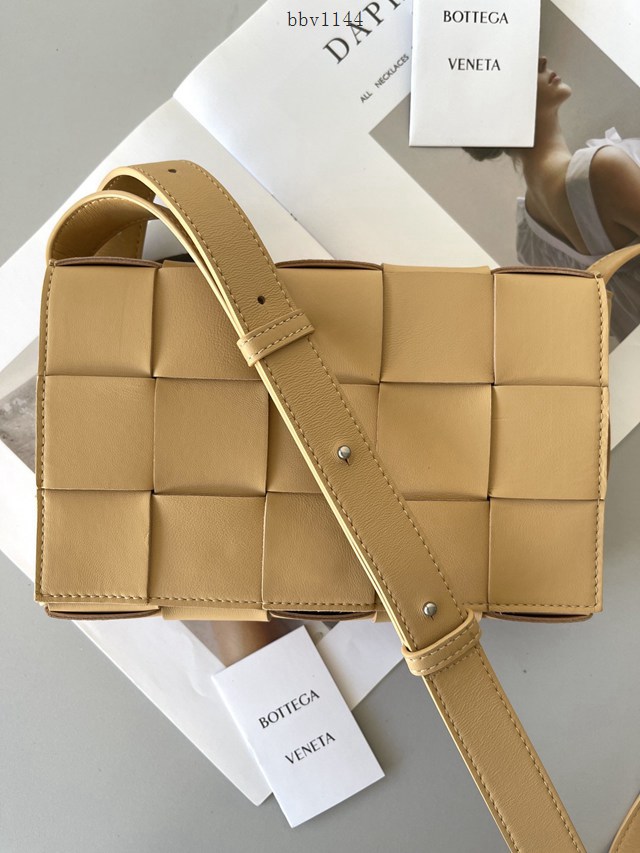 BV專櫃新款羊皮手工編織女包 葆蝶家Cassette男女斜挎手拿肩背包 578004 bbv1144