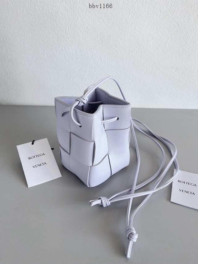 BV專櫃新款水洗歡樂紫女包 葆蝶家手工編織小水桶包 款號:680217 bbv1166