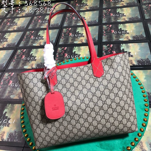 Gucci經典款女包 368568 古馳雙面中號購物袋 gucci肩背手腕包 gqy2102