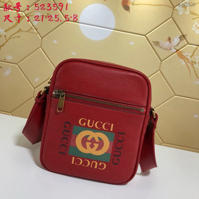 Gucci專櫃款男包 523591 古馳復古印花挎包 軟皮革 Gucci百搭男士郵差包 gqy2126