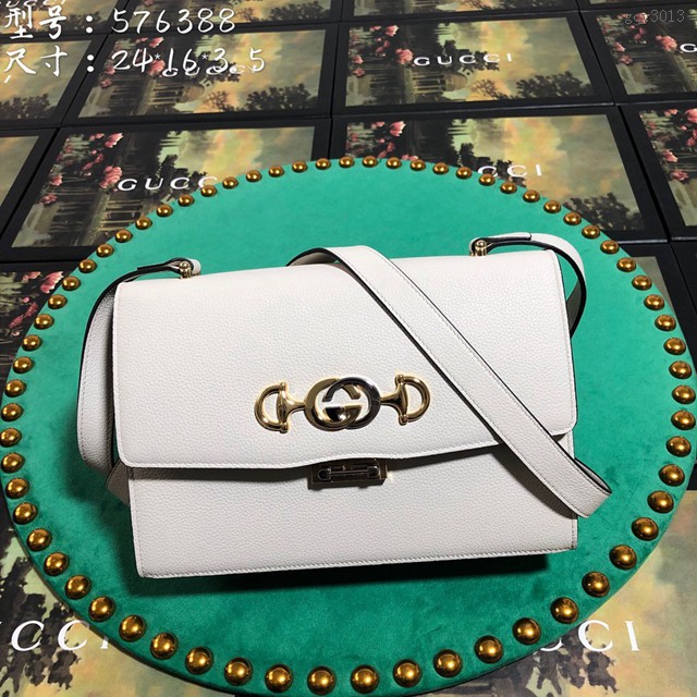 Gucci新款女包 576388 古馳Zumi系列 Gucci小號肩背包 米白荔枝紋皮 Gucci手提女包 gqy3013