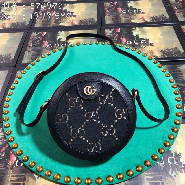 Gucci經典款女包 574978 古馳單肩女包 Gucci圓形女包 雙G標誌天鵝絨圓餅斜挎包  gqy3222