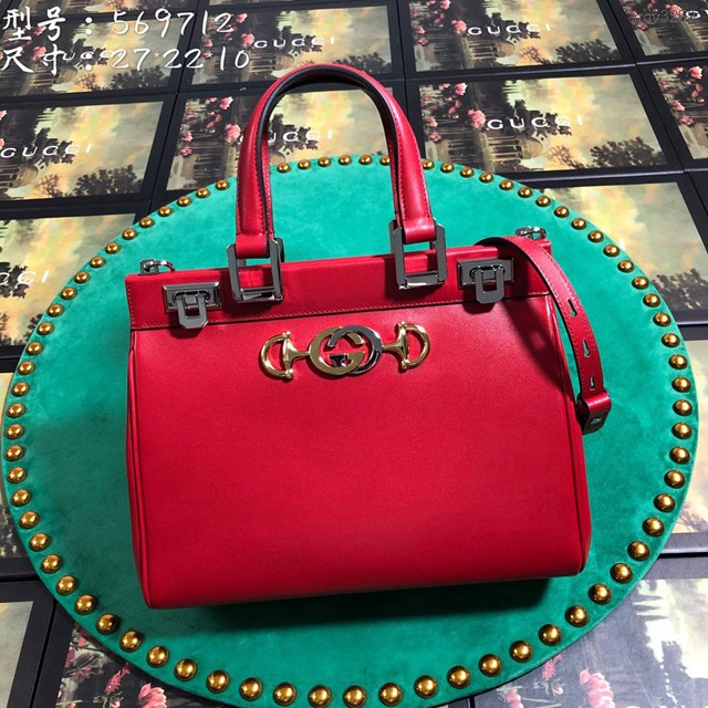 Gucci高仿專櫃女包 569712 古馳19春夏Zumi系列 Gucci小號單肩女包 Gucci平紋皮手提女包 gqy3259
