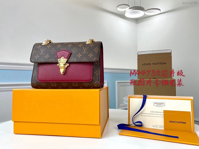 路易威登LV女包 晶片版 M41732 Victoire包袋 LV老花拼彩色小牛皮鏈條斜挎包 xxlv2790