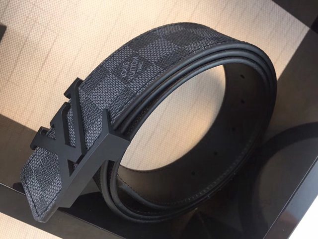 LV新款男士皮帶 路易威登精品原單腰帶 lv黑格皮帶  jjp2237