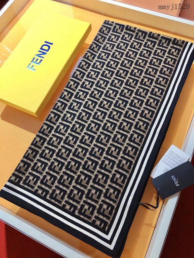 Fendi專櫃新款原單芬迪全幅FF彩條140cm絲絨方巾 mmyj1529