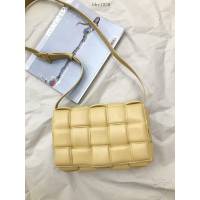 BV專櫃新款手工編織肩背女包 葆蝶家BV Padded Cassette bag木薯羊皮卡帶包 bbv1026