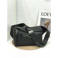 Loewe專櫃新款羅意威男士Puzzle系列腰包黑色小牛皮單肩斜挎包 型號10176 lyw1171