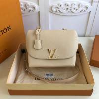 路易威登LV女包 M55060奶油白 Volta手袋 LV新款小牛皮手袋 單肩斜挎女包 xxlv3026