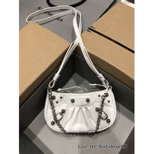 Balenciaga專櫃爆款機車包系列迷你爆裂紋白色銀扣肩背女包 巴黎世家Le Cagole半月牙腋下包餃子包 fyj1944