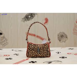 Chrome Hearts專櫃高端皮具包包 克羅心925純銀五金豹紋拼漆紅腋下包 gj1136