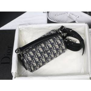 Dior專櫃2022新款女包 迪奧迷你ROLLER信使包 fkd1104