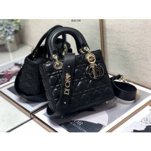 Dior專櫃2022新款Lady女包 2241 迪奧爆款ABC字母款琺瑯扣4格手提包 fkd1186
