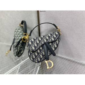 Dior專櫃2022新款女包 迪奧爆款Obligue Saddle系列mini款馬鞍包 fkd1223
