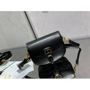 Dior專櫃2022新款全皮女包 迪奧中號黑色牛皮最新bobby系列單肩斜挎包 fkd1267