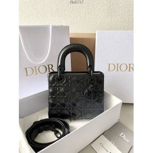 Dior專櫃2022新款Lady女包 迪奧鑽石粉四格特殊處理的啞光牛皮鑽石藤格紋手袋 fkd1717