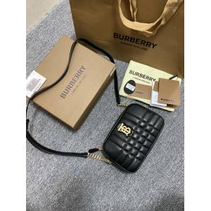 Burberry專櫃新款絎縫款Lola蘿納相機包 巴寶莉羔羊皮小斜挎女包 yxb1089