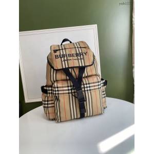 Burberry專櫃新款雙肩包 巴寶莉Vintage復古格紋尼龍男士後背包 yxb1175
