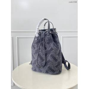 Burberry專櫃新款雙肩包 巴寶莉皮革抽繩手提男女款後背包 yxb1259