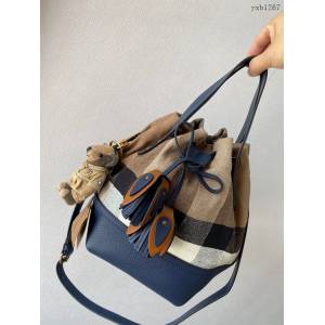 Burberry專櫃新款Canvas格紋水桶包 巴寶莉肩背斜挎女包 yxb1267