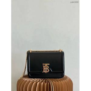 Burberry專櫃新款TB專屬標識鎖扣包 巴寶莉皮革鏈條單肩斜挎女包 yxb1453
