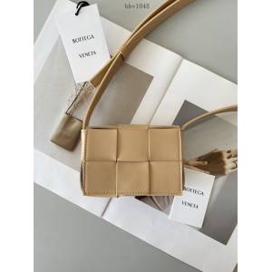 BV專櫃新款手工編織女包 葆蝶家新品迷你肩背斜挎小包 666688 bbv1048