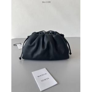 BV專櫃新款原廠牛皮手工編織女包 葆蝶家Pouch小號雲朵包 bbv1108