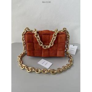 BV專櫃新款手工編織女包 葆蝶家經典款大金鏈條Padded Cassette枕頭包 bbv1116
