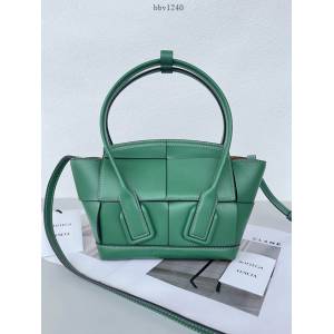 BV專櫃新款手工編織女包 葆蝶家Bottega VenetaArco29 Mini平紋小牛皮手提包 bbv1240