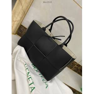 BV專櫃新款手工編織女包 葆蝶家BV編織皮手提白色托特包 609175 bbv1318