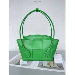 BV專櫃新款寬大手工編織女包 葆蝶家Bottega Veneta Arco33編織鸚鵡綠小牛皮手提包 bbv1388