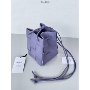 BV專櫃新款純手工編織女包 葆蝶家大號桶包肩背包 680218 bbv1413