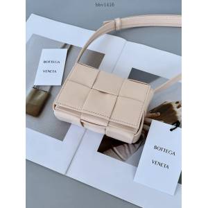 BV專櫃新款手工編織女包 葆蝶家迷你單肩斜挎包 667048奇異果綠 bbv1416