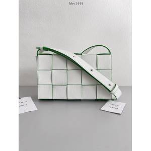 BV專櫃新款羊皮手工編織女包 葆蝶家Cassette男女斜挎手拿肩背包 578004 bbv1444