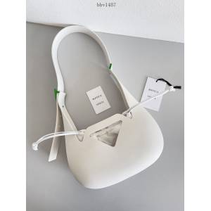 BV專櫃新款手工編織女包 葆蝶家2022最有玩味感Punch肩背女包 696920 bbv1487