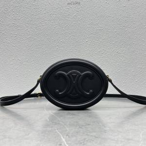 Celine專櫃2022春夏新款首發大月餅月餅包 賽琳小豬包斜挎女包 xxl1074