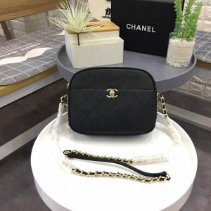 CHANEL女包 S0140# 2019年新款相機包 進口牛皮配亮金五金 香奈兒斜挎小包 djc1156
