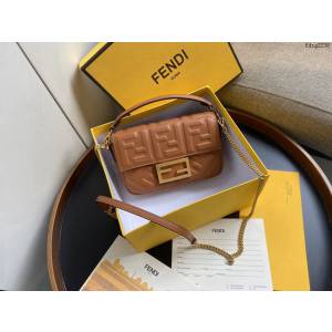 FENDI专柜精品包包 芬迪新顏色Baguette迷你手袋 Fendi全幅FF圖案手提肩背斜挎女包 fdzg2238