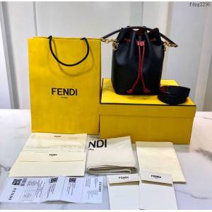 FENDI专柜精品包包 芬迪頂級複刻黑色全皮肩背女包 Fendi牛皮大號水桶包 fdzg2296