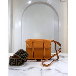 FENDI专柜精品包包 芬迪filp bag迷你手袋 純手工小牛皮縫製 Fendi單肩斜挎包 fdzg2433