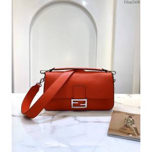 FENDI专柜精品包包 芬迪Baguette荔枝紋法棍包 純手縫製 Fendi高端全皮單肩斜挎包 fdzg2456