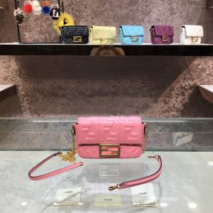 FENDI精品女包 芬迪BAGUETTE羊皮手袋 Fendi 0191s迷你肩背斜挎包 fdzg2525