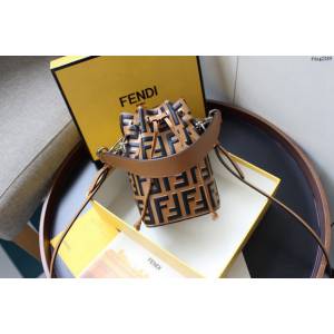 FENDI精品女包 芬迪經典FF凸紋印花抽繩手提肩背桶包 Fendi小型款MON TRéSOR水桶包 fdzg2589