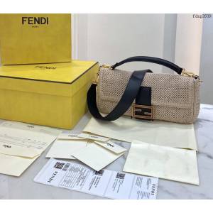 FENDI專櫃精品包包 芬迪Fendi頂級原單限量款Baguette拉菲草純手工編織手提肩背女包 fdzg2639