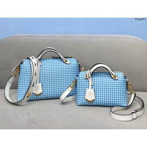 FENDI專櫃新款方格Boston版型精品女包 芬迪頂級原單Fendi波士頓手提袋 fdzg2671