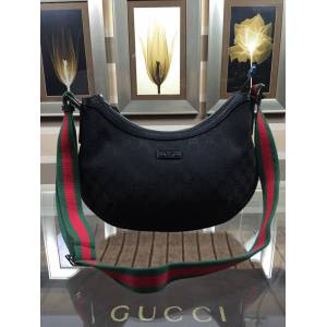 Gucci經典款女包 181092 古馳時尚休閒女士單肩包 Gucci月亮包  gqy1920