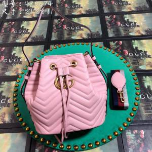 Gucci經典款女包 476674 古馳GG Marmont絎縫 淺粉色真皮水桶包 Gucci水桶包  gqy2471