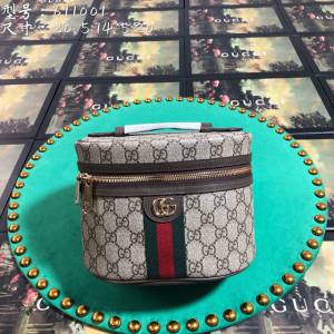 Gucci經典款女包 611001 古馳新款GG Marmont系列小號化妝包  gqy2572